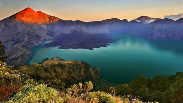 Destinasi Hits untuk Liburan di Gunung Rinjani yang Lagi Viral