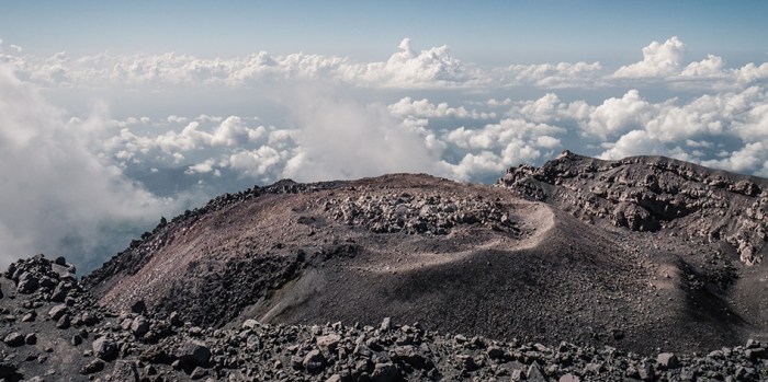 Gunung semeru waktu trekking mendaki terbaik