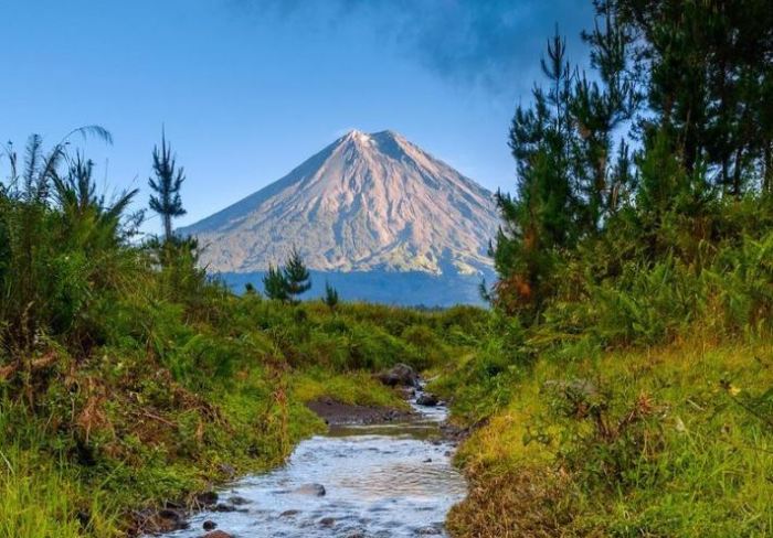 Bromo java volcano indonesia mount crater tengger caldera mystart bali