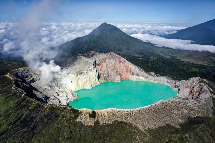 Destinasi Hits untuk Liburan di Kawah Ijen Banyuwangi untuk Solo Traveler