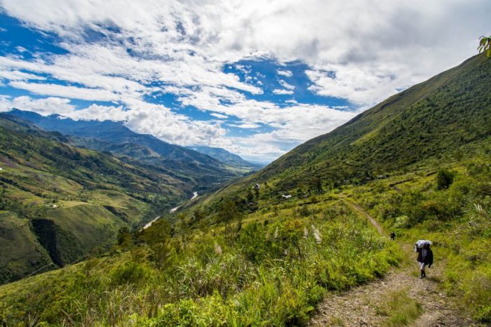 Tempat Terbaik untuk Mendaki di Lembah Baliem Papua untuk Penggemar Fotografi