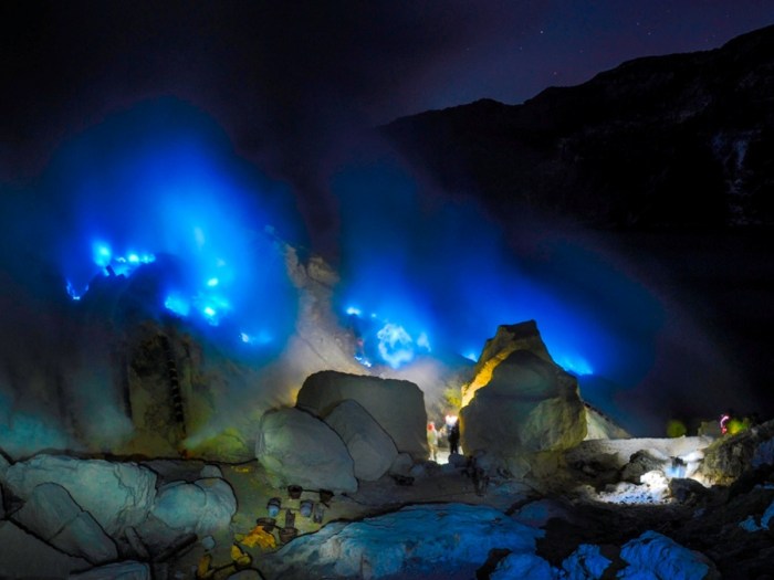 Ijen crater banyuwangi unsplash authentique