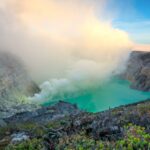 Ijen crater banyuwangi activities idetrips gunung biru kompasiana firmansyah candra