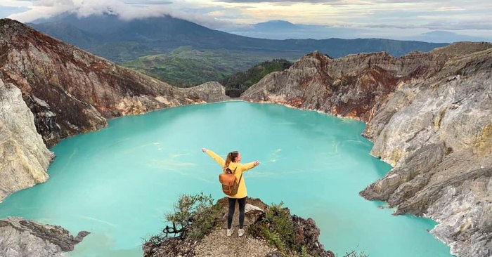 Liburan Asyik di Kawah Ijen Banyuwangi yang Cocok untuk Camping