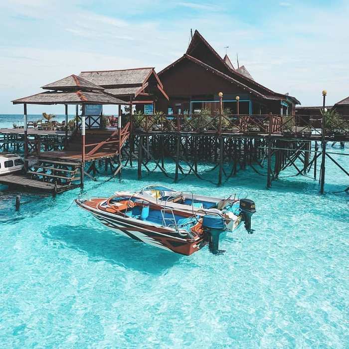 Derawan kalimantan pulau timur berau paket liburan honeymoon keindahan destinasi kepulauan surga hipwee wisman rekomendasi balipost tiongkok prancis jepang bora