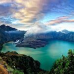 Mengenal Kekayaan Alam Gunung Rinjani yang Lagi Viral