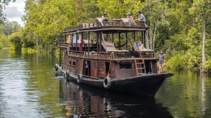 Borneo puting tanjung klotok utan kalimantan travelface menyatu unik momen viaje